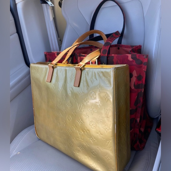 Authentic Louis Vuitton Columbus Vernis Tote - Picture 1 of 11